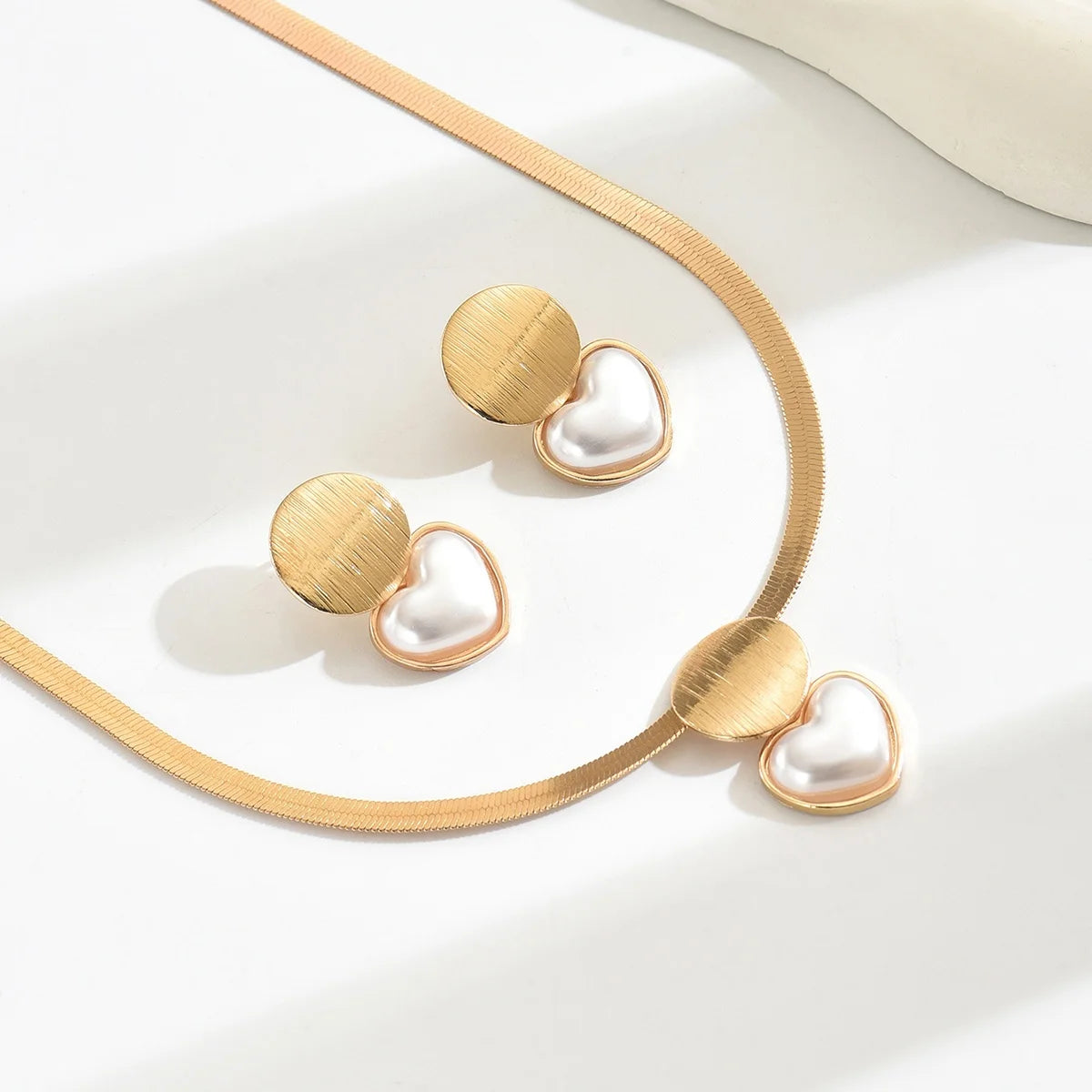 Golden Tides — Heart Jewelry Set
