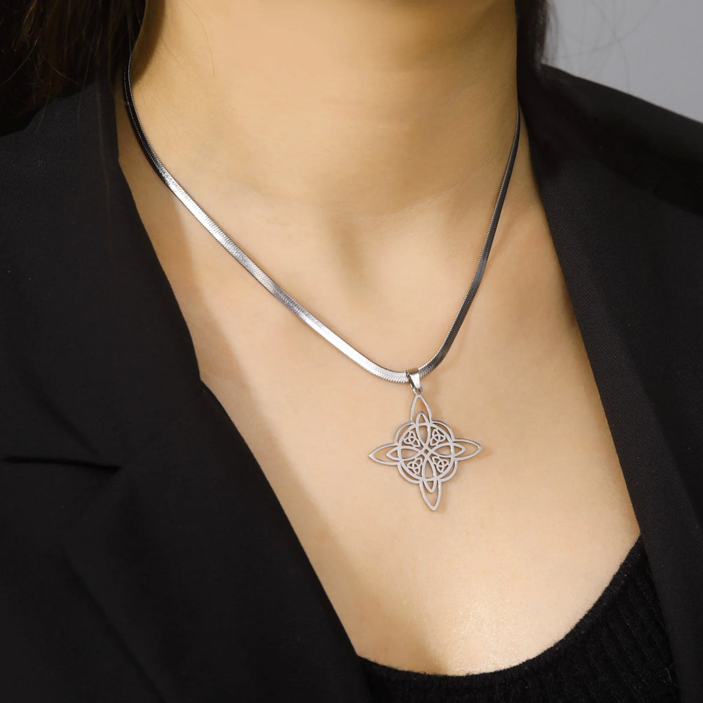 Witch Knot Necklace